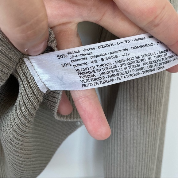 ZARA | Ribbed long sleeve - Picture 7 of 9